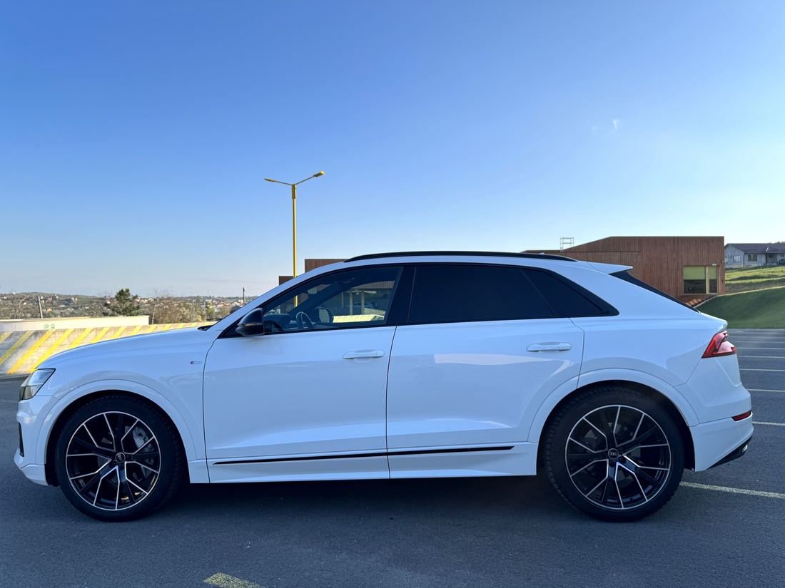 Audi Q8 — poză îmbunătățită 2