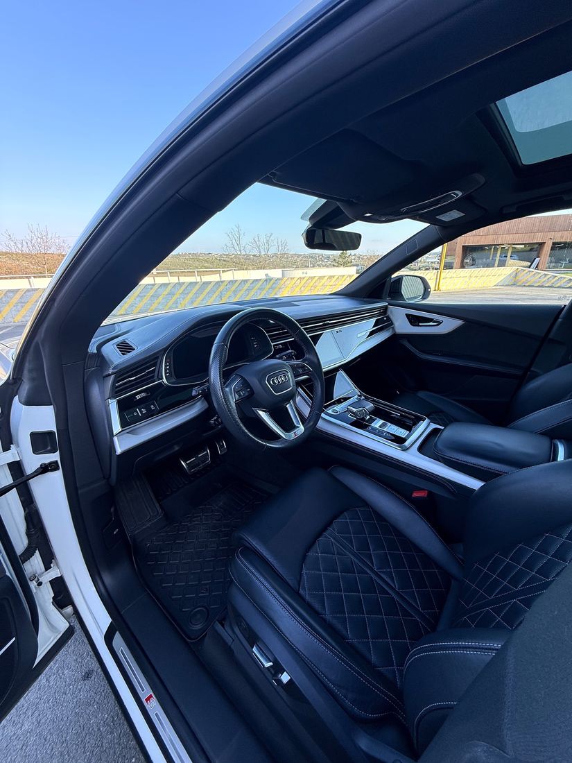 Audi Q8 — poză îmbunătățită 12